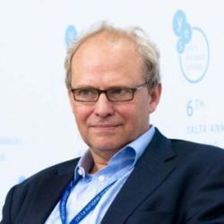 Dr Anders Aslund